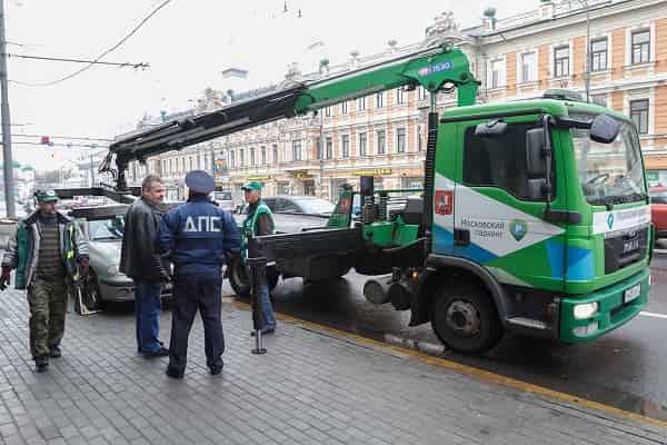 Эвакуация автомобиля в Москве