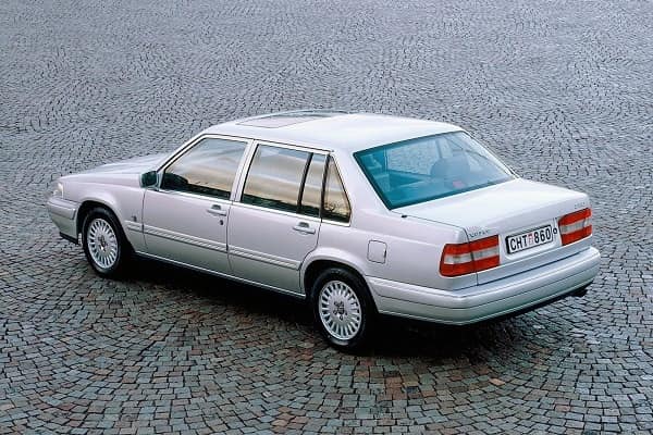 Ретро обзор: Volvo S90 1997 года